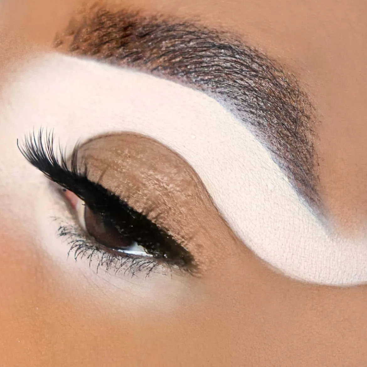 Color Idol Mono Eyeshadow