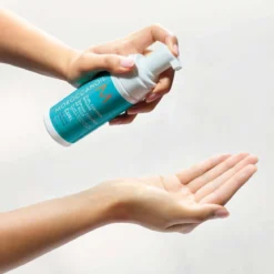 Curl Control Mousse modella ricci