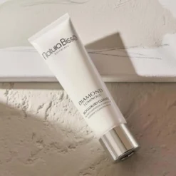 Diamond Luminous Luxury Cleanser