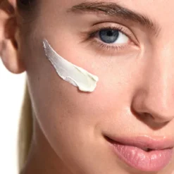 INVISIBLE DAILY PROTECTION SPF 50