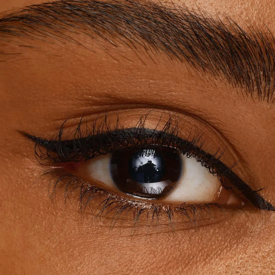It's Easy Black Eyeliner