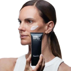 Maschera Ristrutturante Notturna di Retinolo