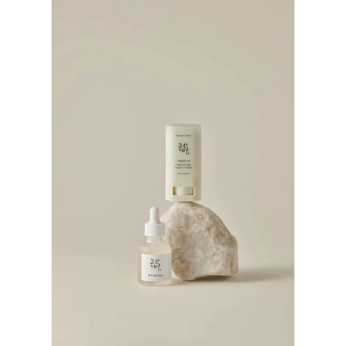 Matte sun stick: mugwort + camilia (SPF 50+ PA++++)