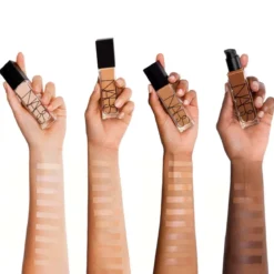Natural Radiant Longwear Foundation