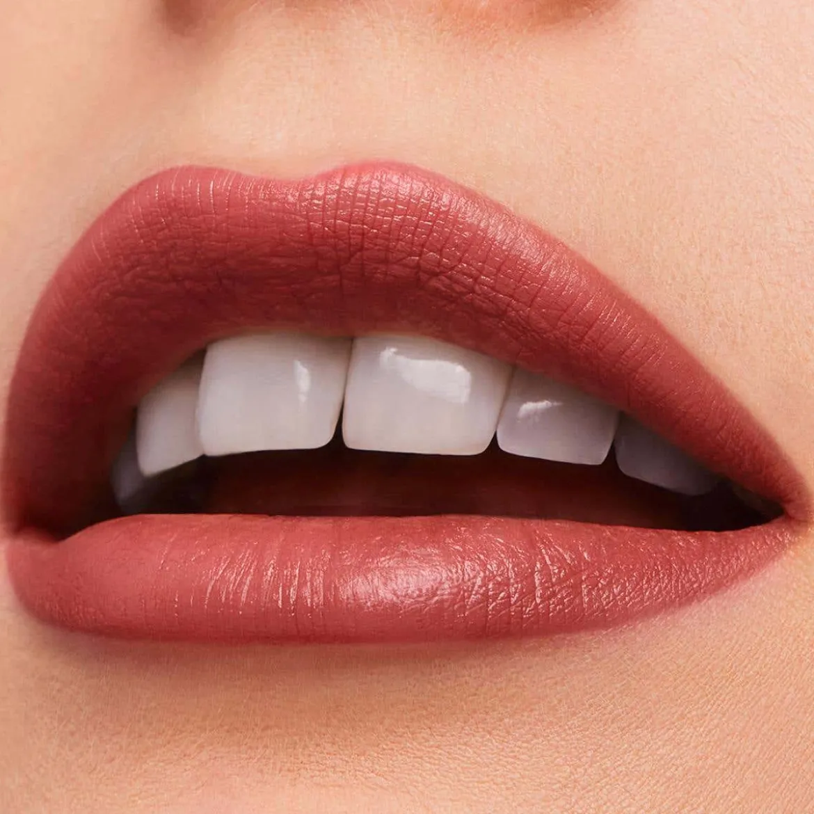 Pure Color Creme Lipstick