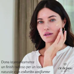 Radiant Fluid Foundation Natural