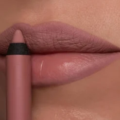 Stay On Me Lip Liner