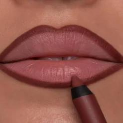 Stay On Me Lip Liner