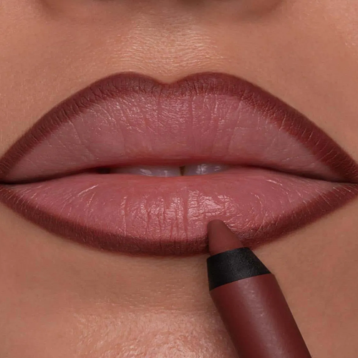 Stay On Me Lip Liner